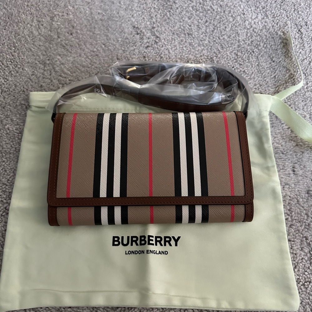 Burberry Hannah Icon Wallet on Strap
